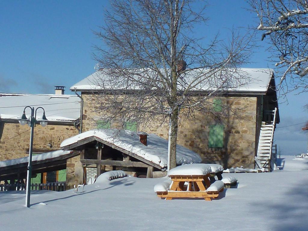 Les Deux Freres Échandelys Exterior foto